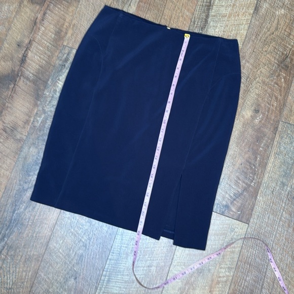 Michael kors navy business suit skirt slit size 4 - Picture 9 of 9